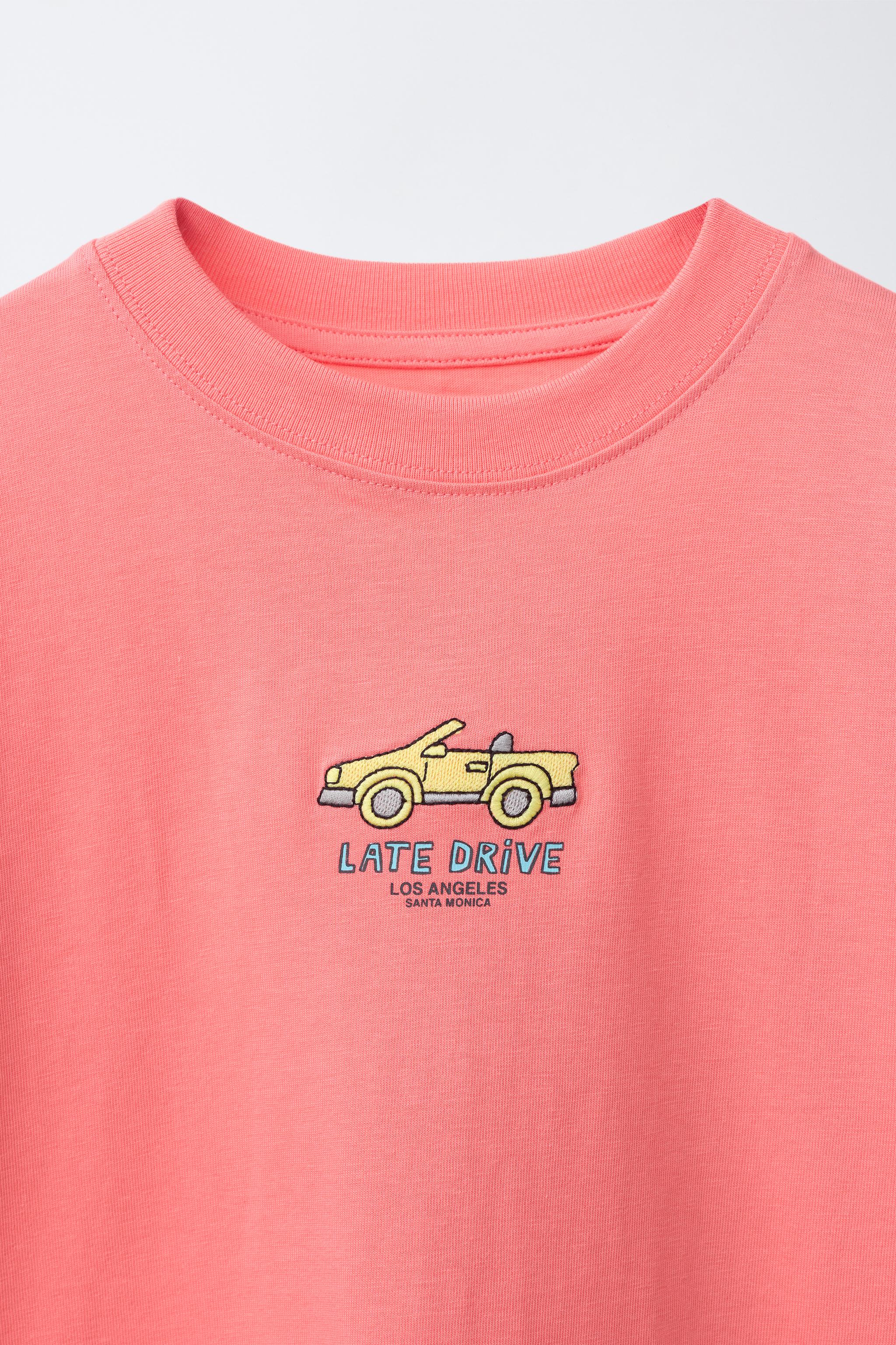 EMBROIDERED T-SHIRT